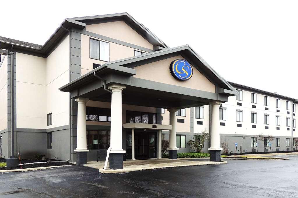 Comfort Suites Twinsburg Exterior photo